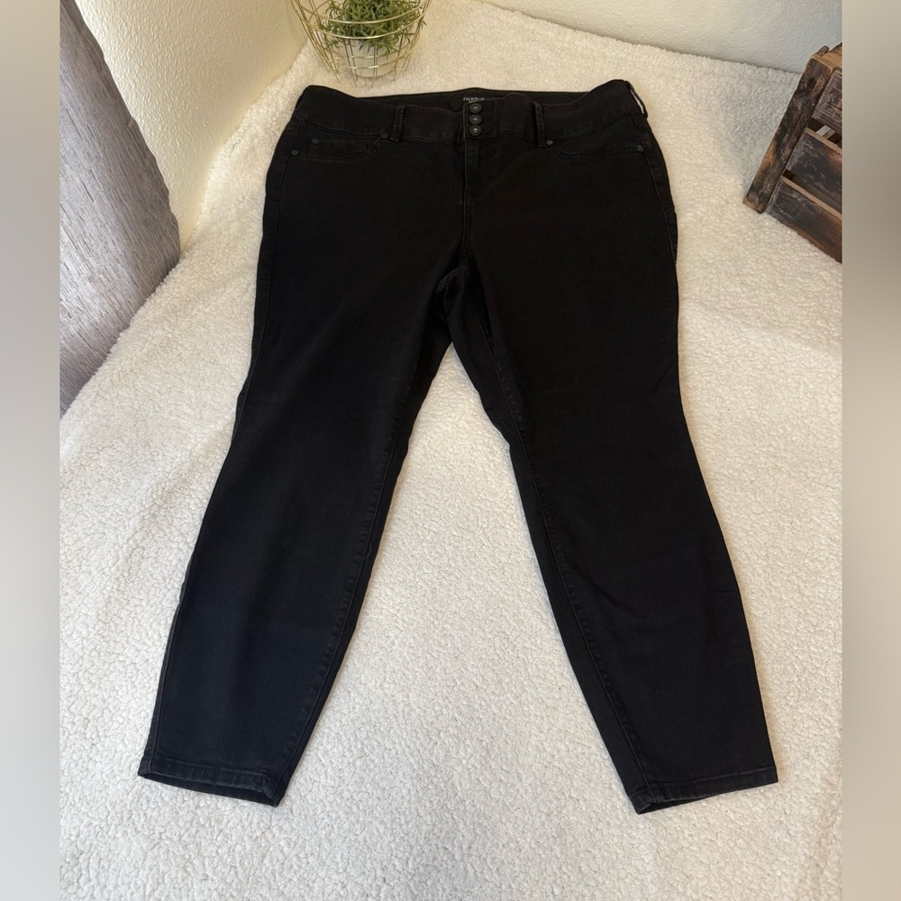 Torrid denim black jeans 20S